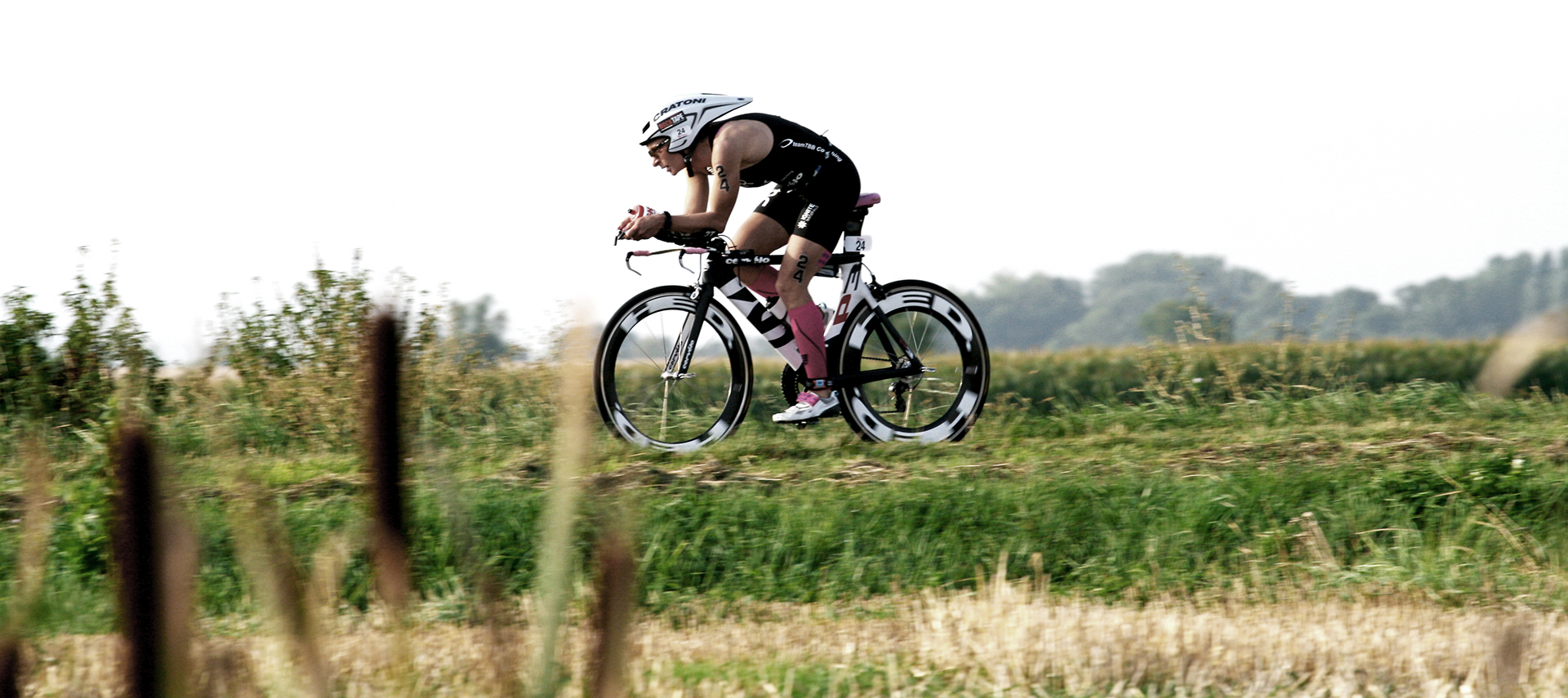 Diana Riesler auf dem Weg zu ihrem Europameistertitel 2013 über die ITU Langdistanz beim Challenge Vichy.