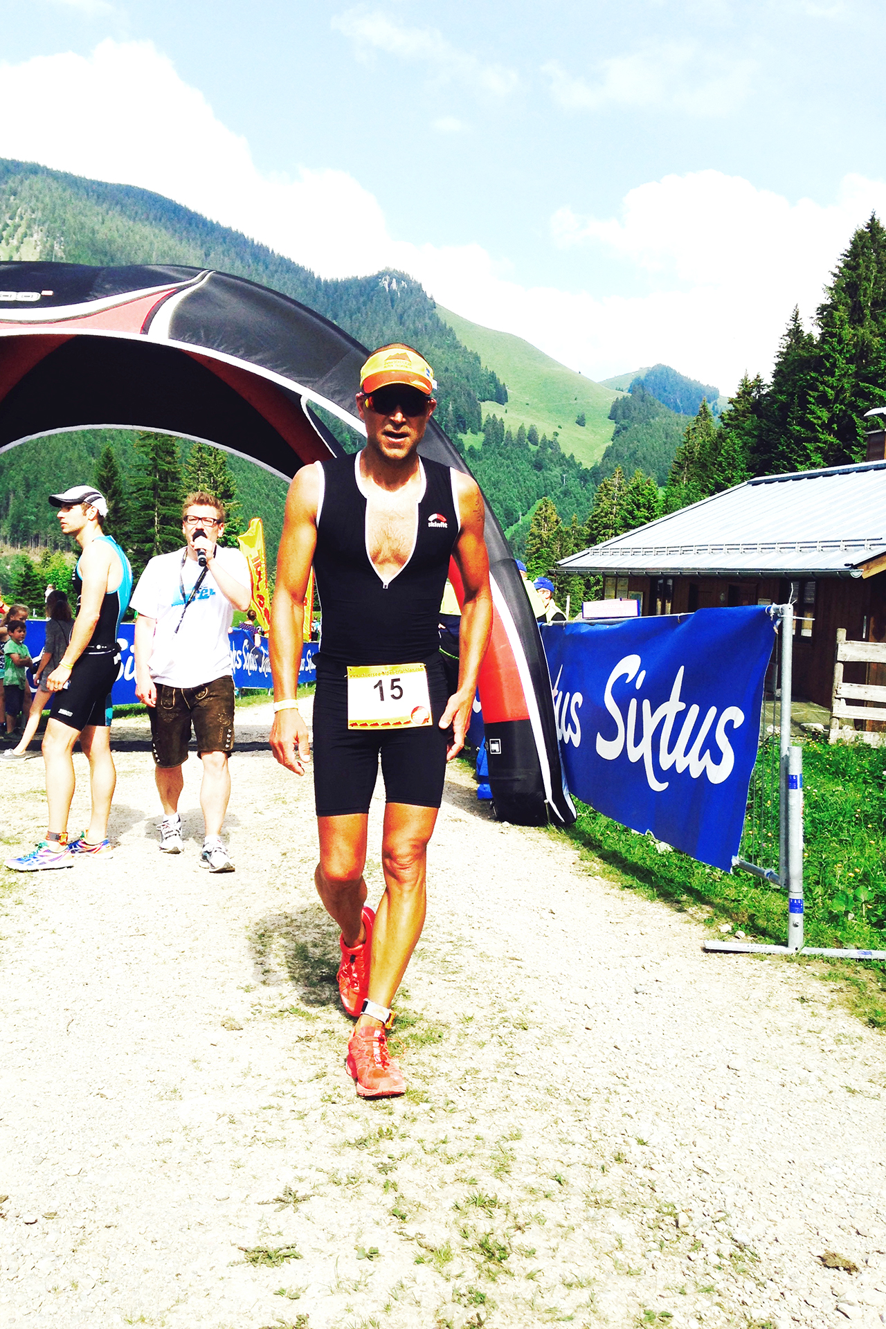 ALPEN TRIATHLON 2015: Gipfelglück am Spitzingsee für Stefan Drexl