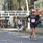 MARATHON KÖLN 2017 Run Your World alaaf / Nach 40 Kilometern waren die Waden wie Beton, die Schritte wurden kürzer und der Lauf auf Messers Schneide © docs._.photography