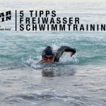RICHTIGE KRAULTECHNIK / 5 Tipps für dein Schwimmtraining im Freiwasser / Krokodilblick zur Orientierung / Titel © SUGAR & PAIN Stefan Drexl