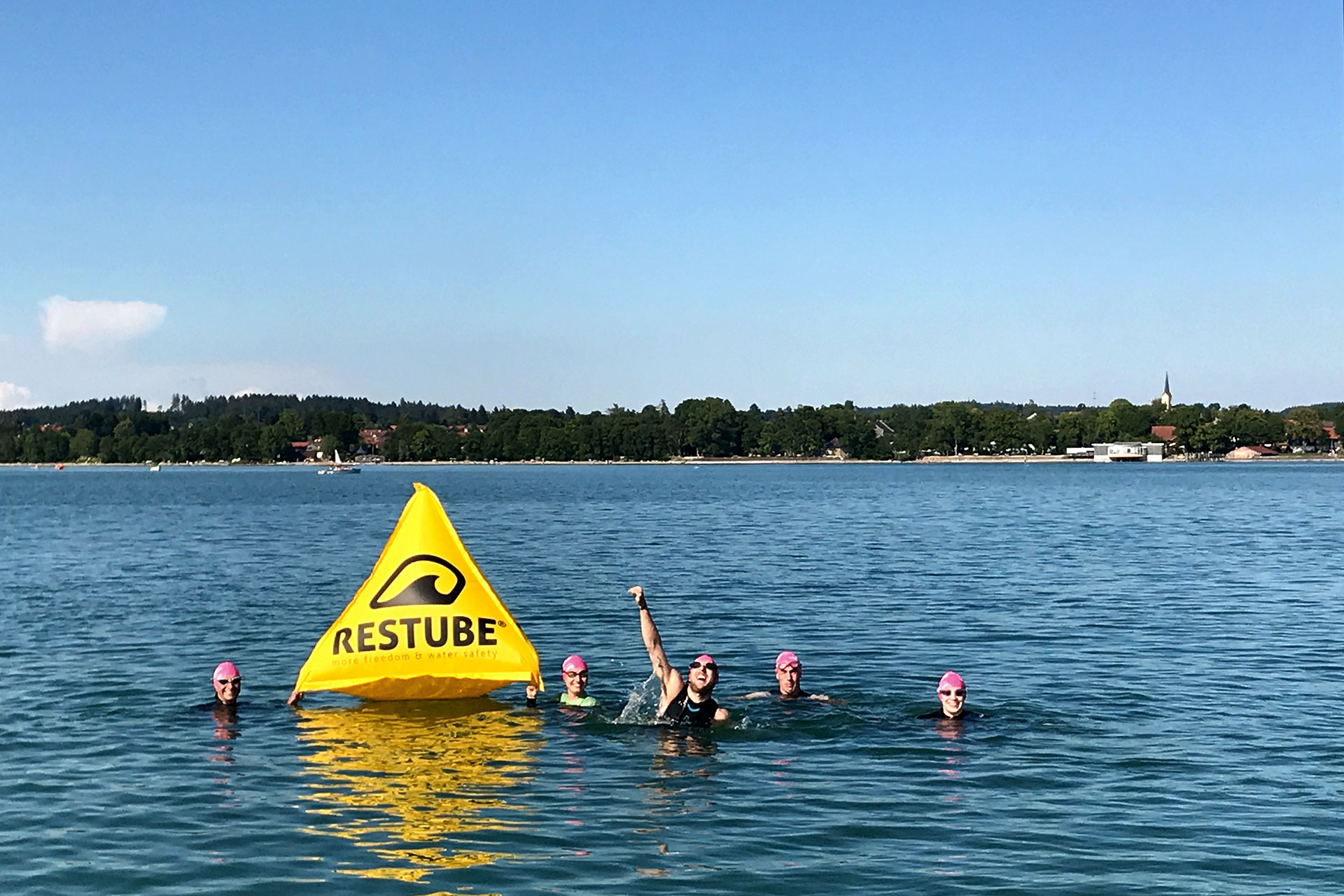 SWIMINAR #OPEN Chiemsee / Schwimmseminar für richtige Kraultechnik im Freiwasser / Mehr Spass im Wasser ist die grösste Motivation © Stefan Drexl
